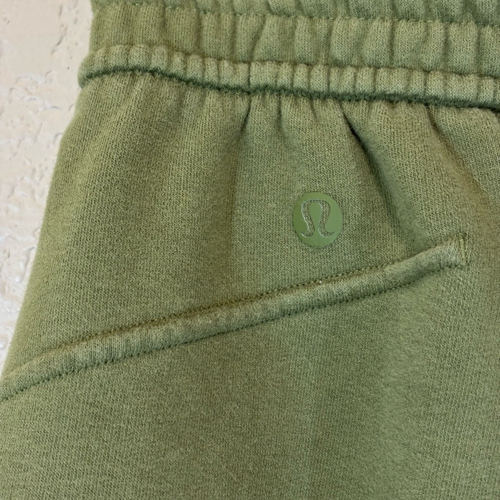 Lululemon Loungeful High-Rise Wide Leg Crop - Picture 11 of 13